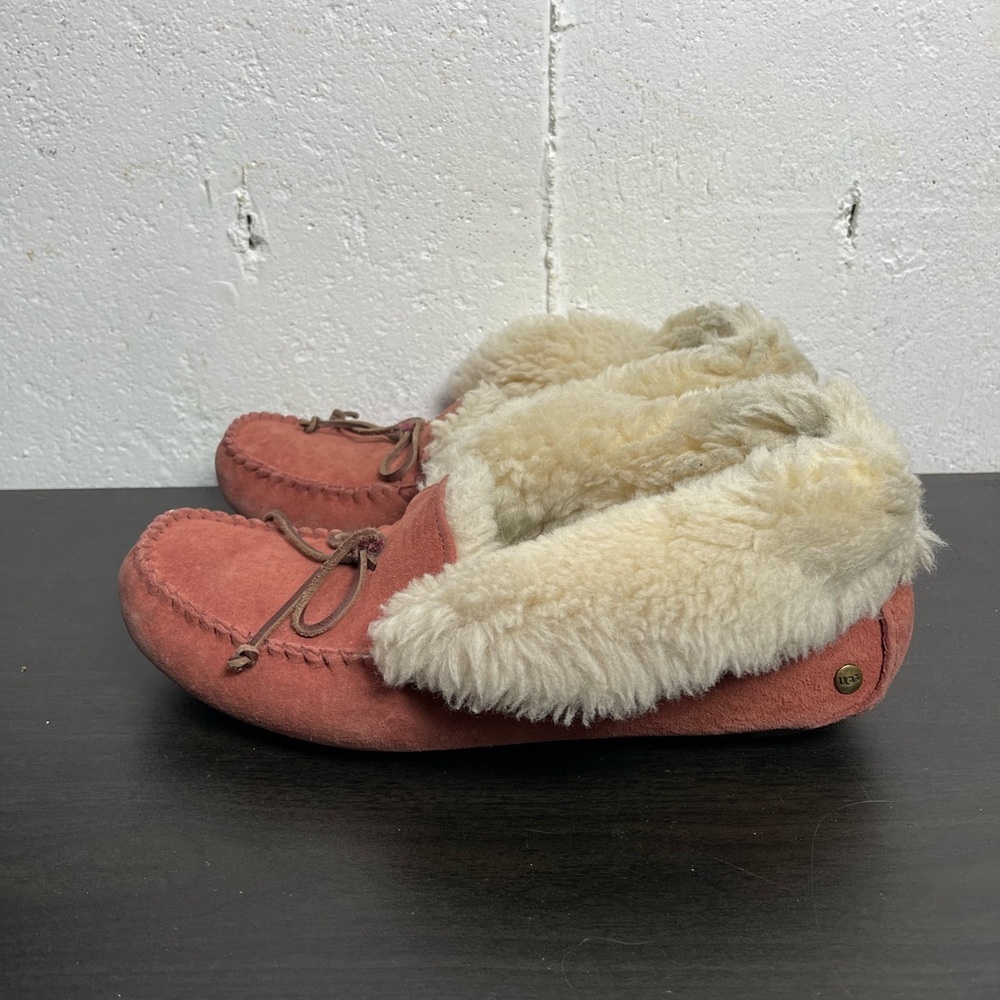 Ugg Moccasin Size 10